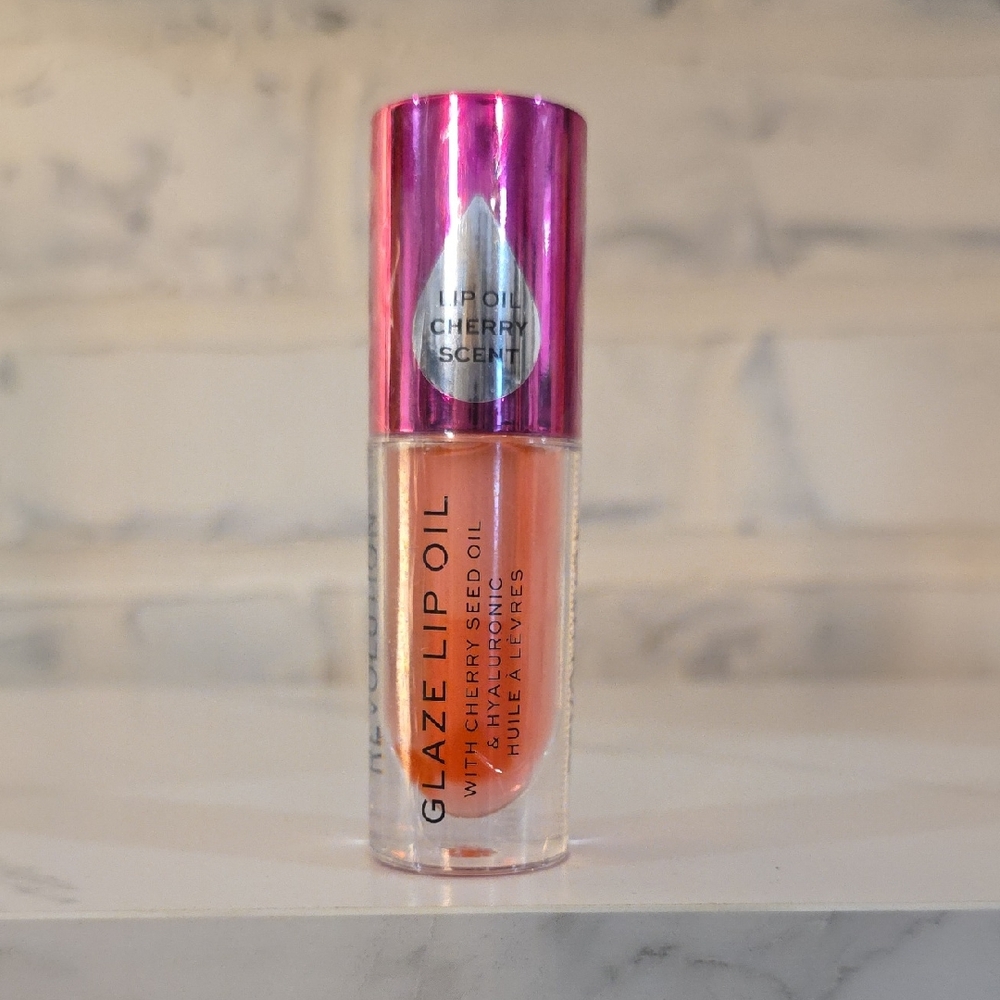 Makeup Revolution Glaze Lip Oil - Vibrant Pink and Orange